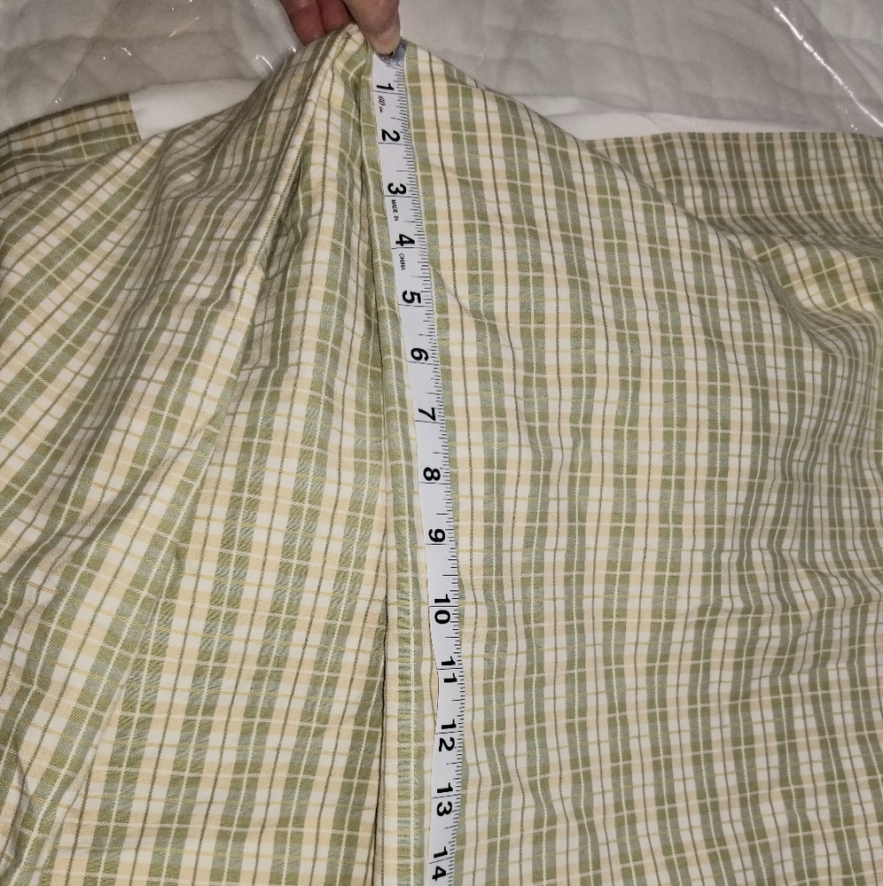 EUC - Custom bedskirt King size - Picture 5 of 8